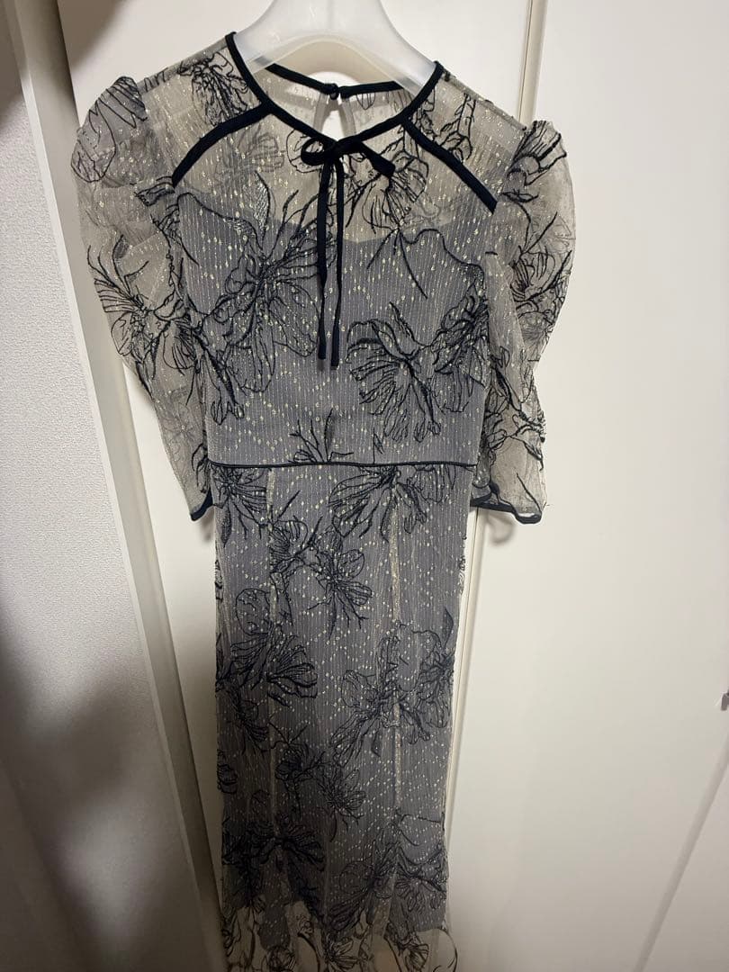 LEJA ワンピース　ドレス　結婚式 パーティードレス 成人式 二次会 同窓会