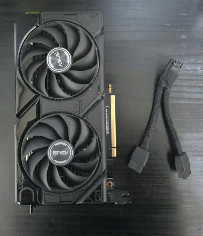 ASUS GeForce RTX 4070 SUPER OCモデル 12GB