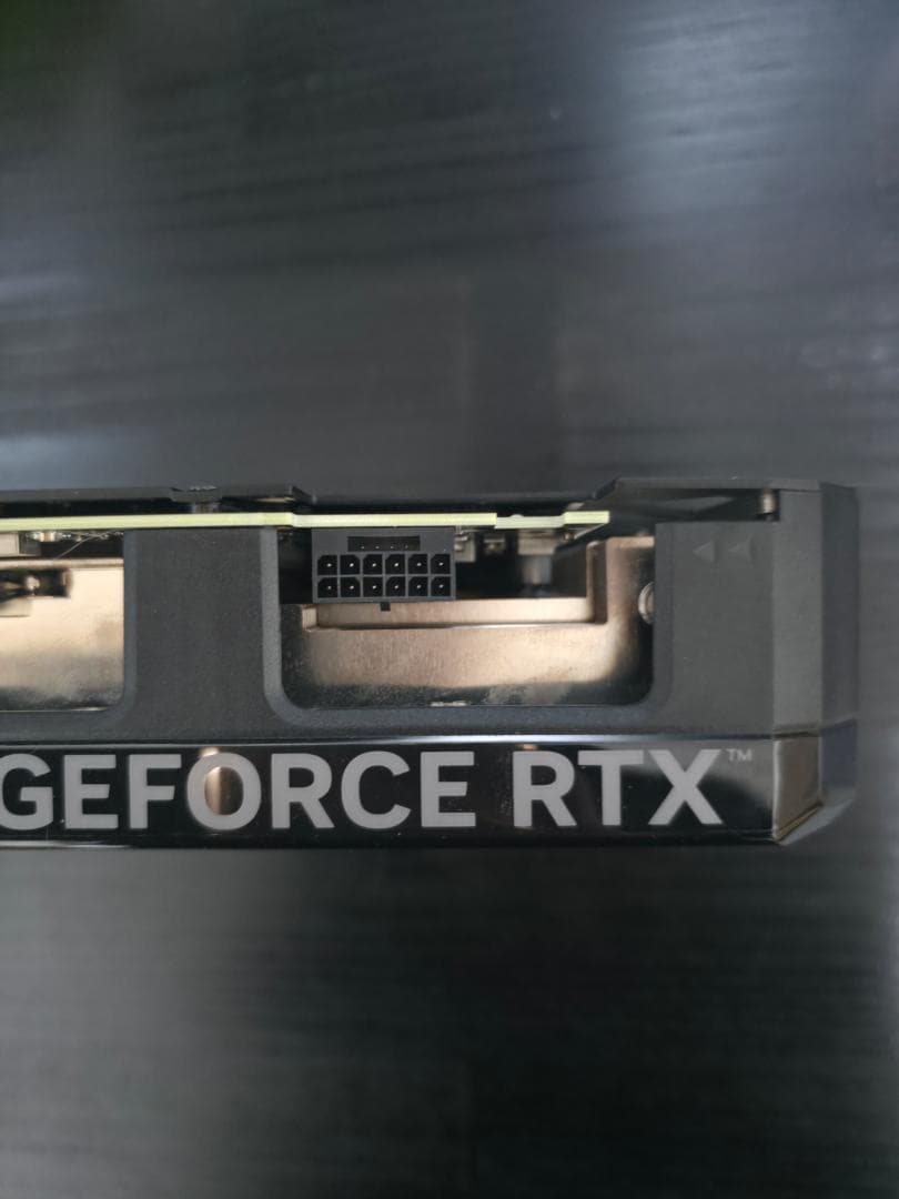 ASUS GeForce RTX 4070 SUPER OCモデル 12GB