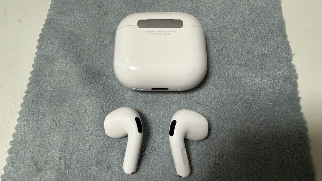 【値下げしました】Care保証期間中AirPods4 ノイズキャンセリングモデル