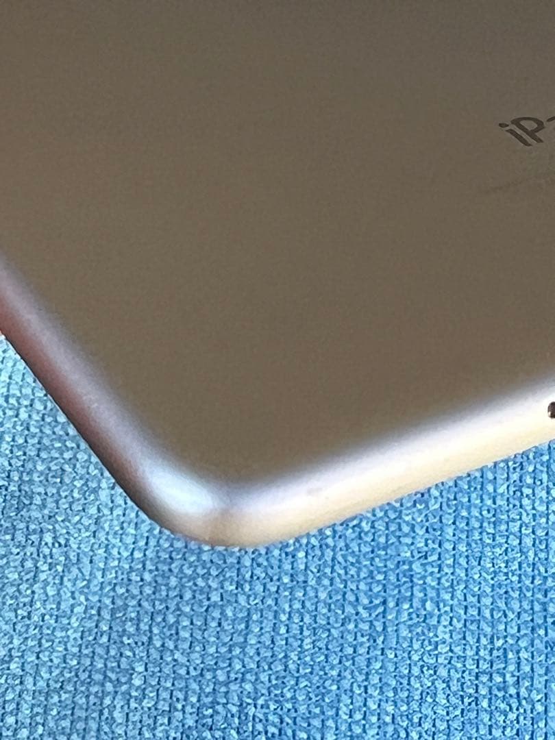 iPad mini 4 128GB セルラー SIMフリー 84% 美品