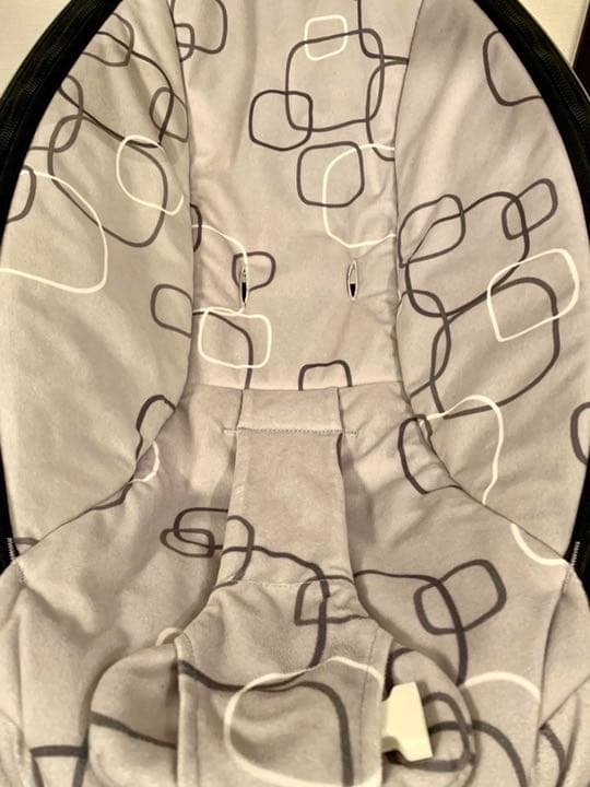 mamaRoo4.0(ママルー4.0) 電動バウンサー　美品　専用インサート付き