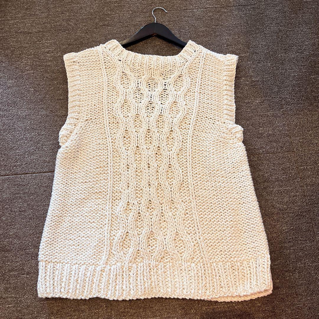 MAYDI 手編み ケーブル ニット ベスト アイボリー 白 レディース メンズ