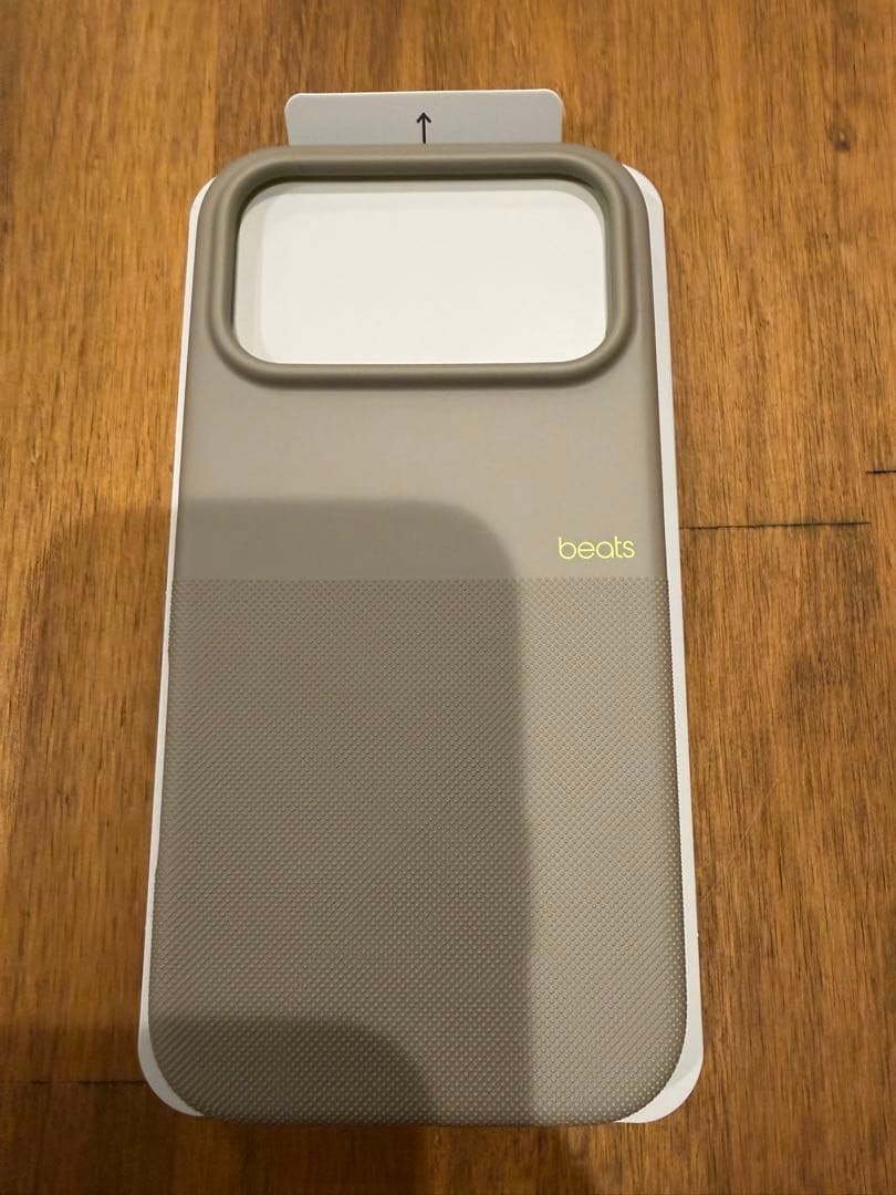 未使用品 Beats iPhone 17 Pro Max Rugged Case