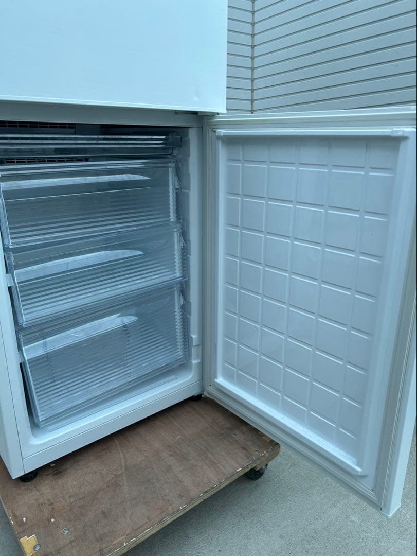 シャープ ノンフロン冷凍冷蔵庫 310L SJ-PD31E-W 引取歓迎 市川市