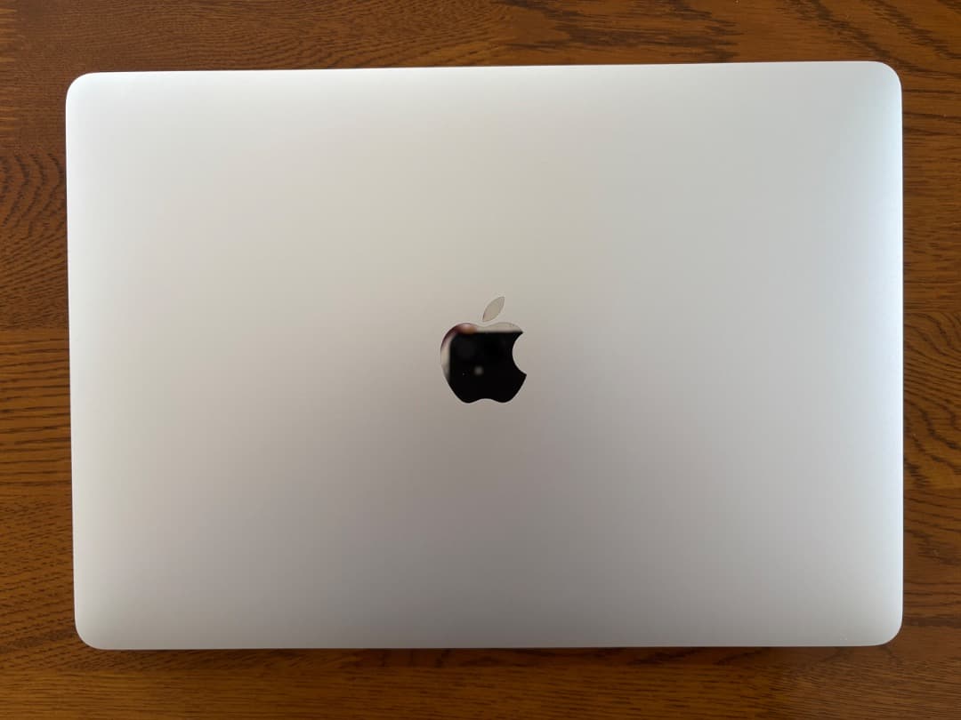 Apple MacBook Air シルバー