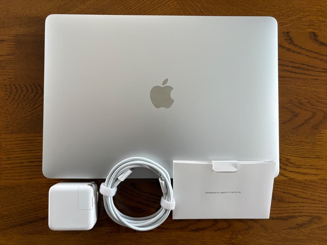 Apple MacBook Air シルバー