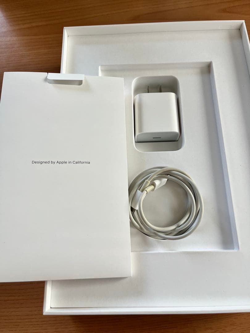 Apple iPad 第9世代 Wi-Fi 64GB シルバー