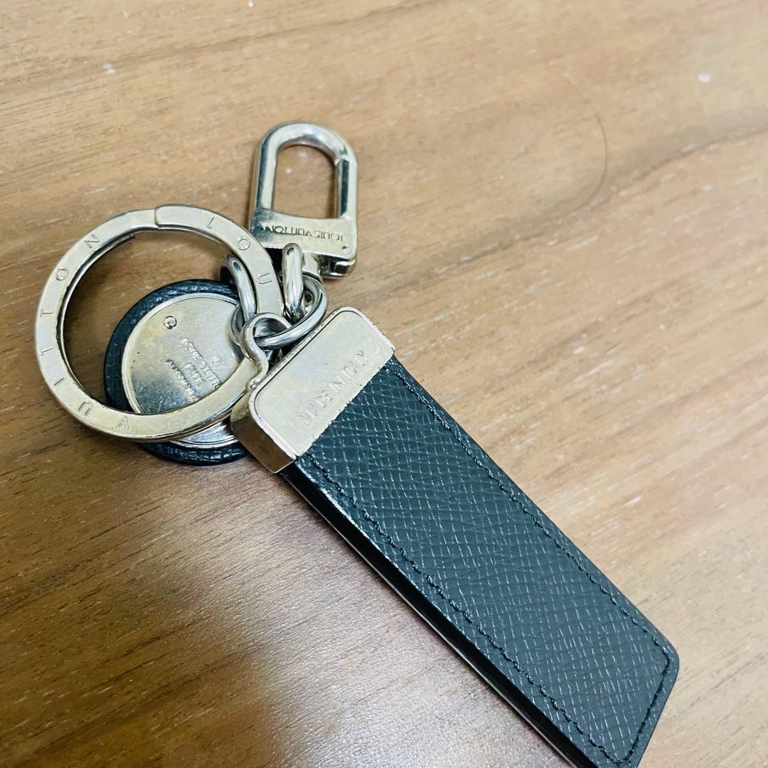 Louis Vuitton ブラックレザー キーホルダー