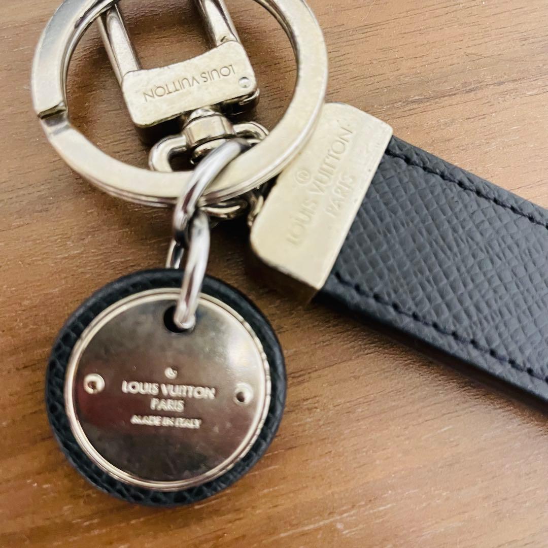 Louis Vuitton ブラックレザー キーホルダー