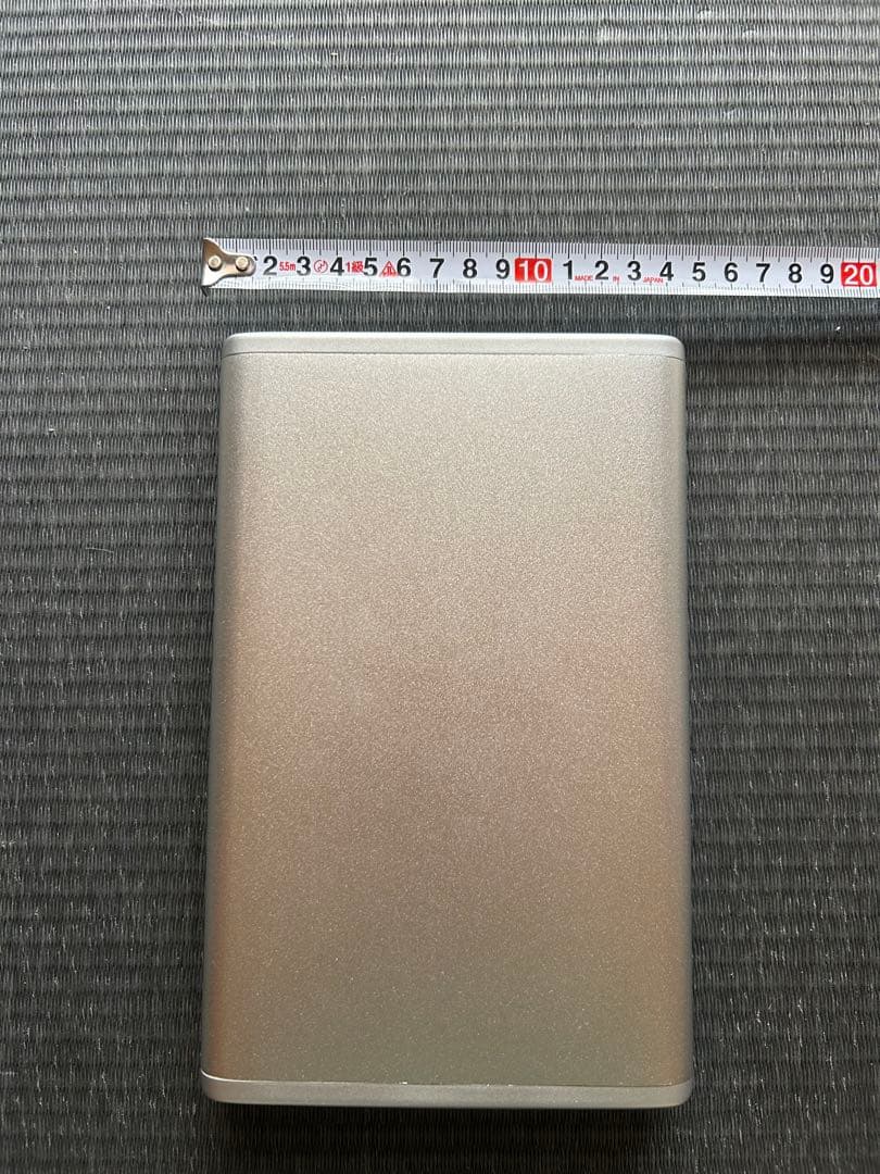 【PSEマーク付き】新品SANWA BTL-RDC12N モバイルバッテリーです