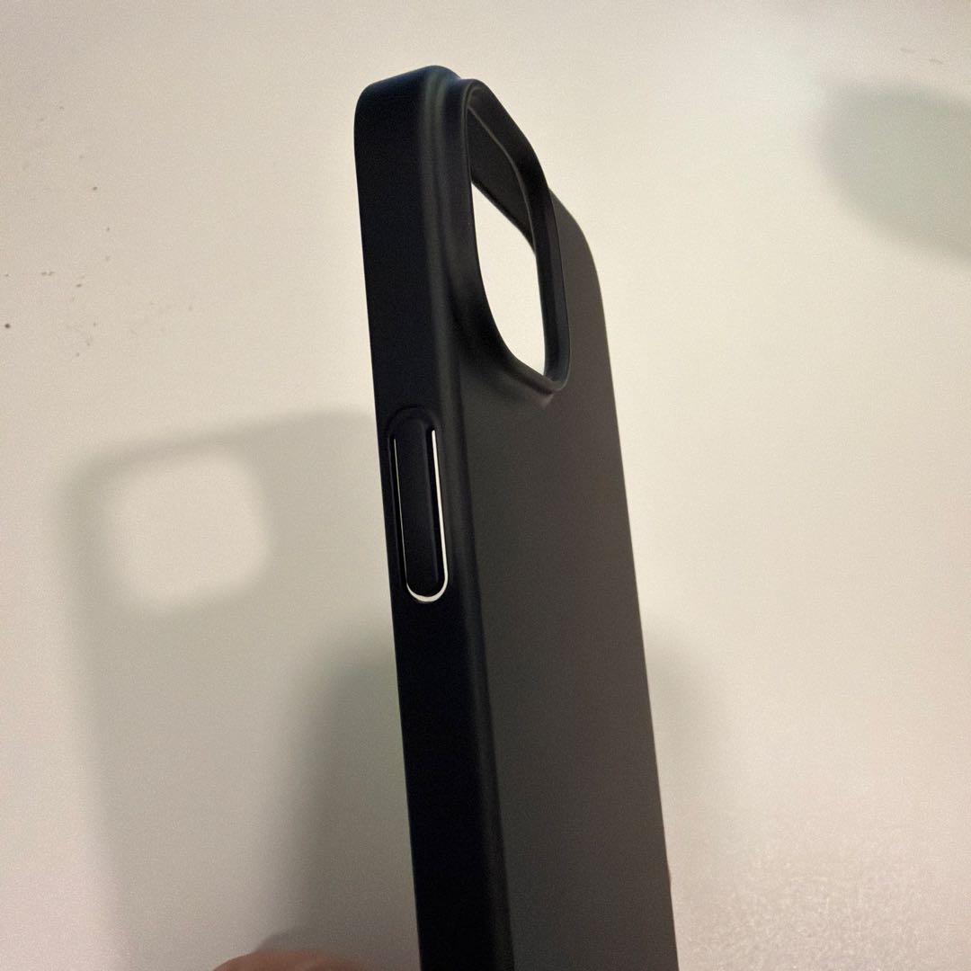 Apple iPhone 15 ブラック 256GB 本体 ＋ ケース