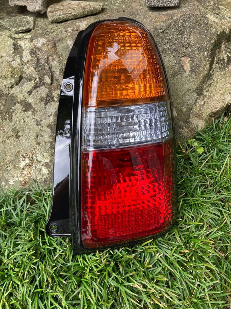 ミラジーノL700S 純正テール 左右セット ライトスモーク テール