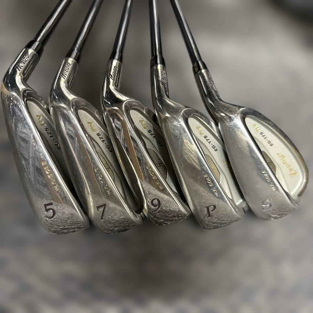 【レディース】ゴルフセット　キャディバッグ　　ドライバー　アイアン　パター