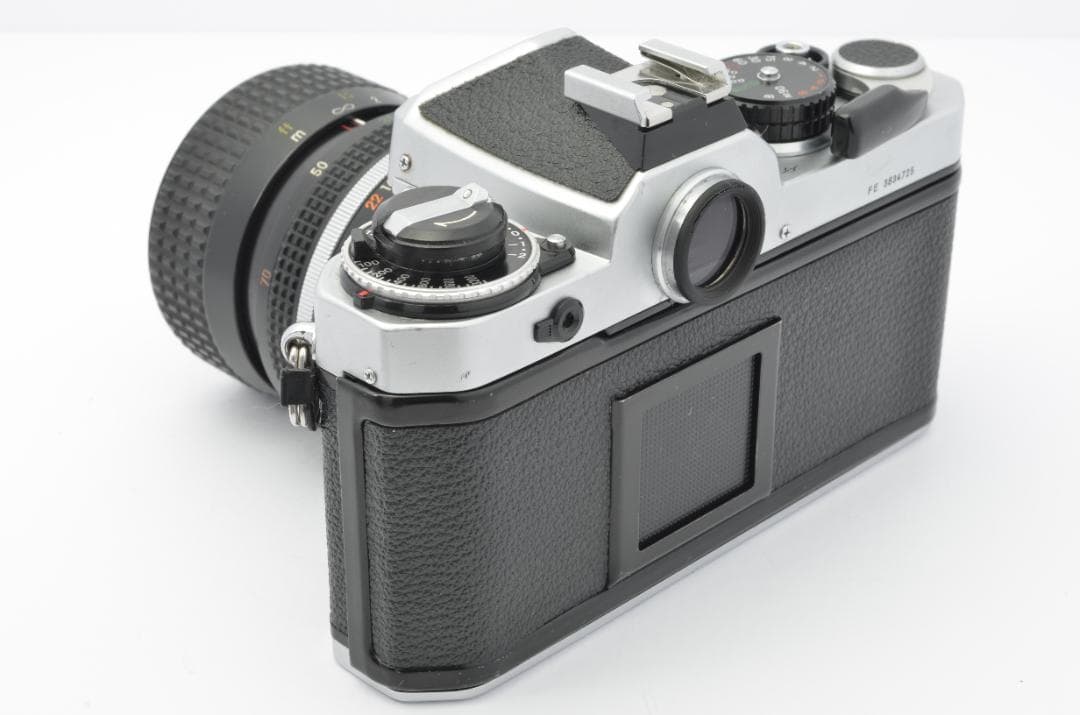 【美品】Nikonニコン FE シルバー【完動品】ズームレンズ、フィルター付き