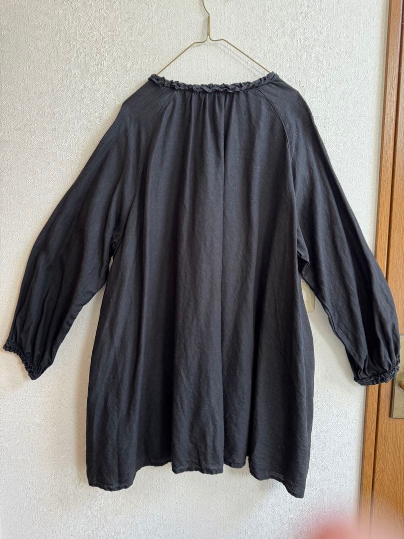 2024美品nest Robe リネンラミーフリルネックチュニック