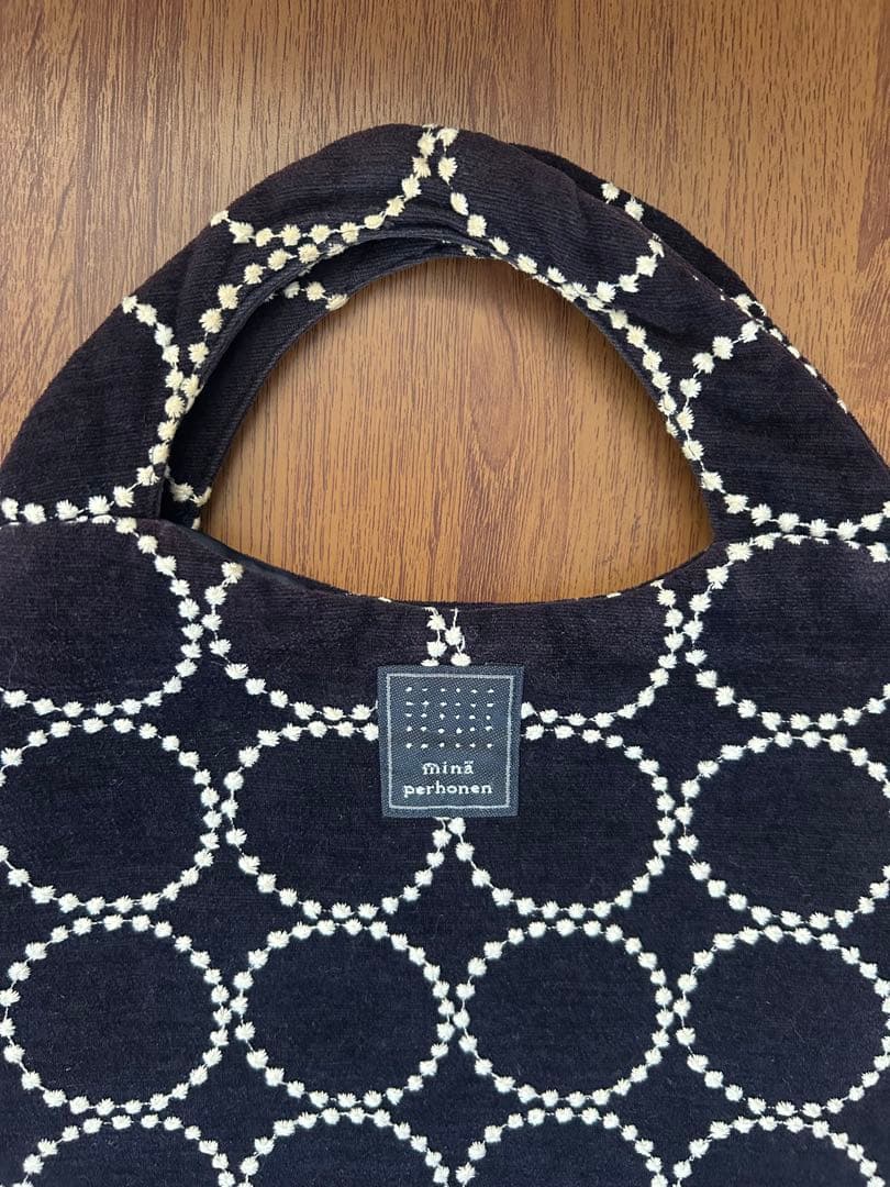 中古　minä perhonen eggbag タンバリン