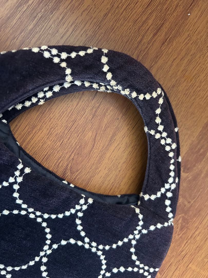 中古　minä perhonen eggbag タンバリン