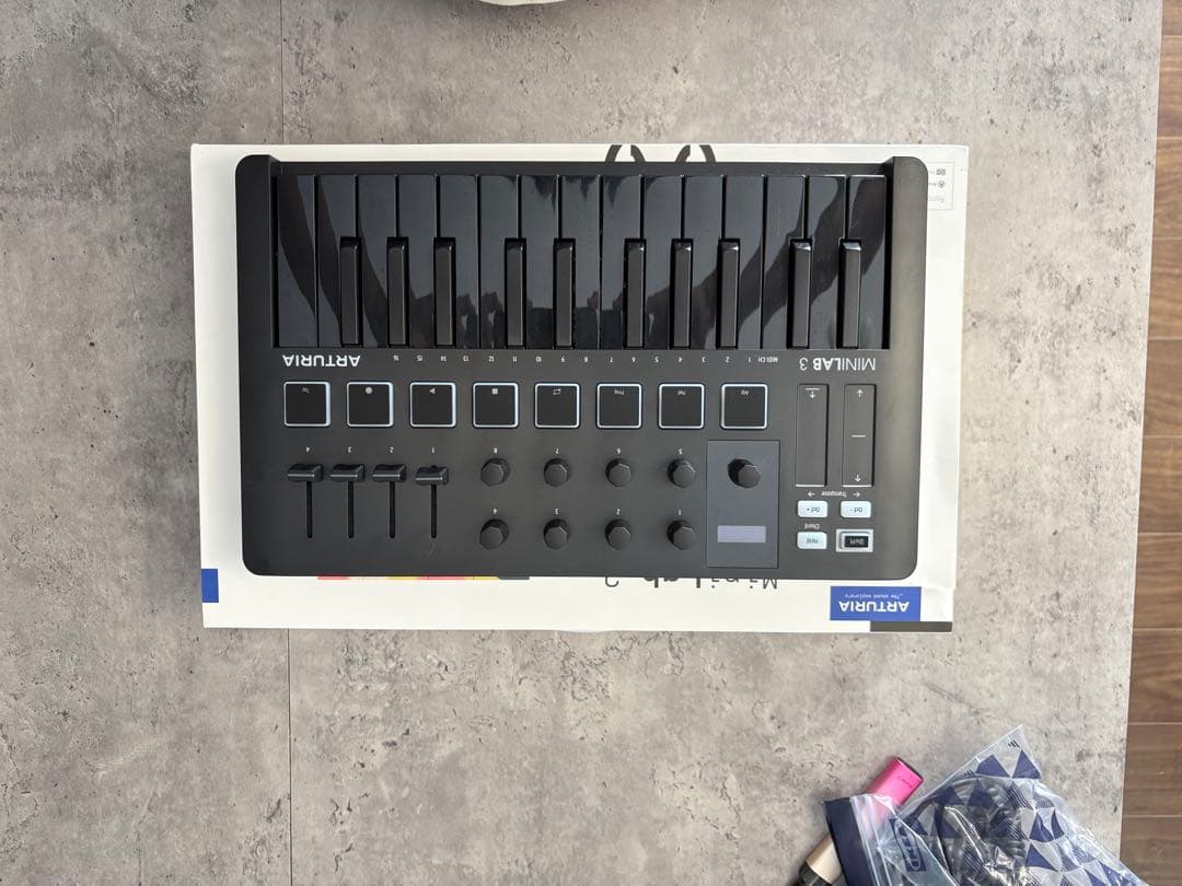 Arturia MiniLab 3 MIDIキーボード