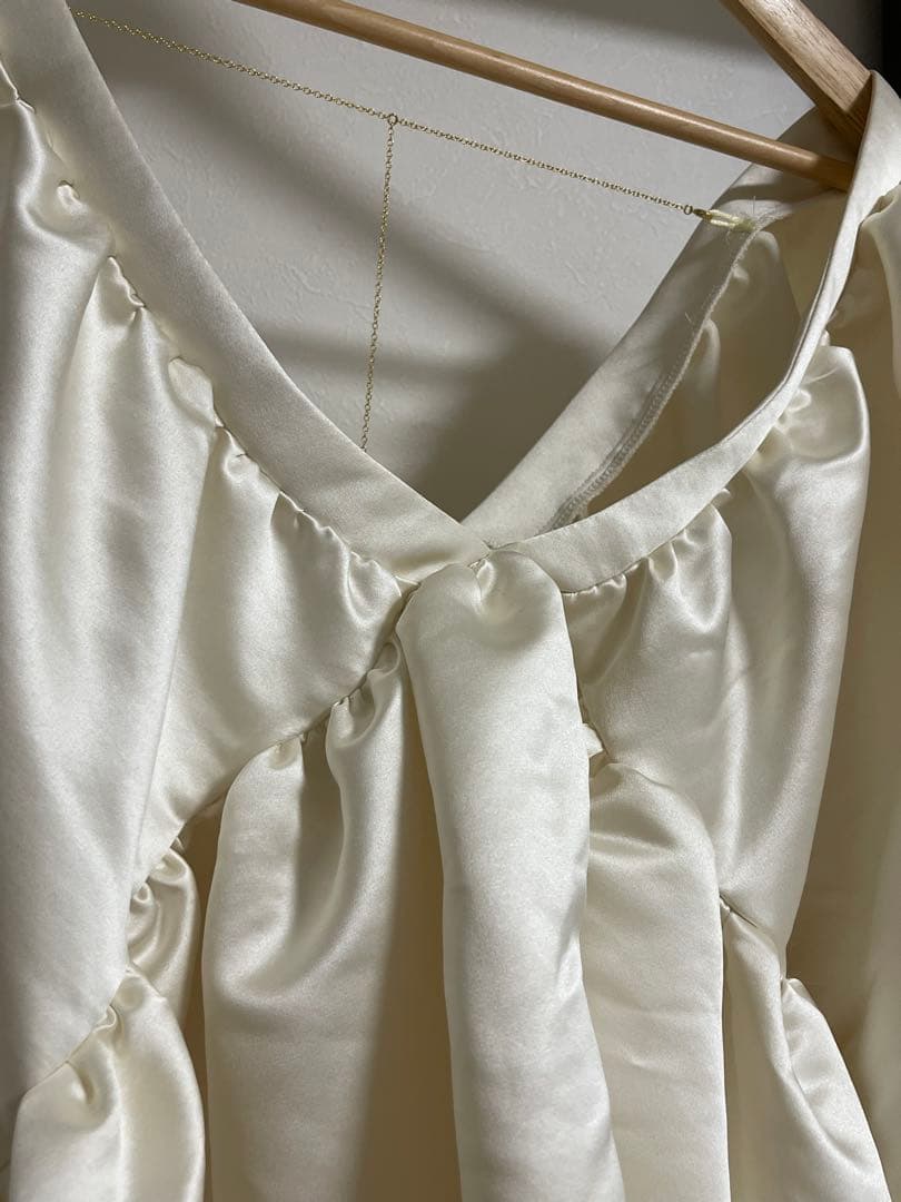 ecmile アイボリー サテン ミニドレス