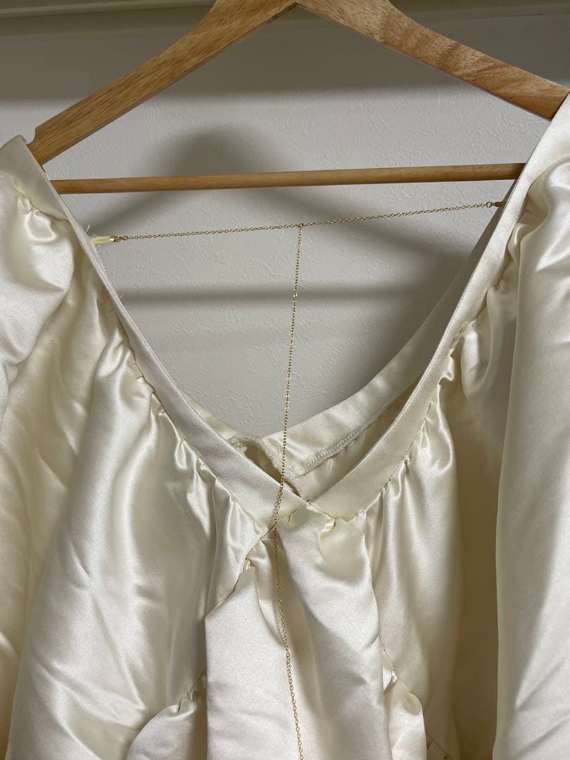 ecmile アイボリー サテン ミニドレス