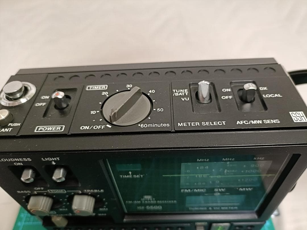 け*0様 SONY ソニー　ICF-5500 BCLラジオ　スカイセンサー　昭和