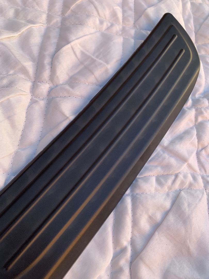 CWプレマシー　US MAZDA純正　リアバンパーガード