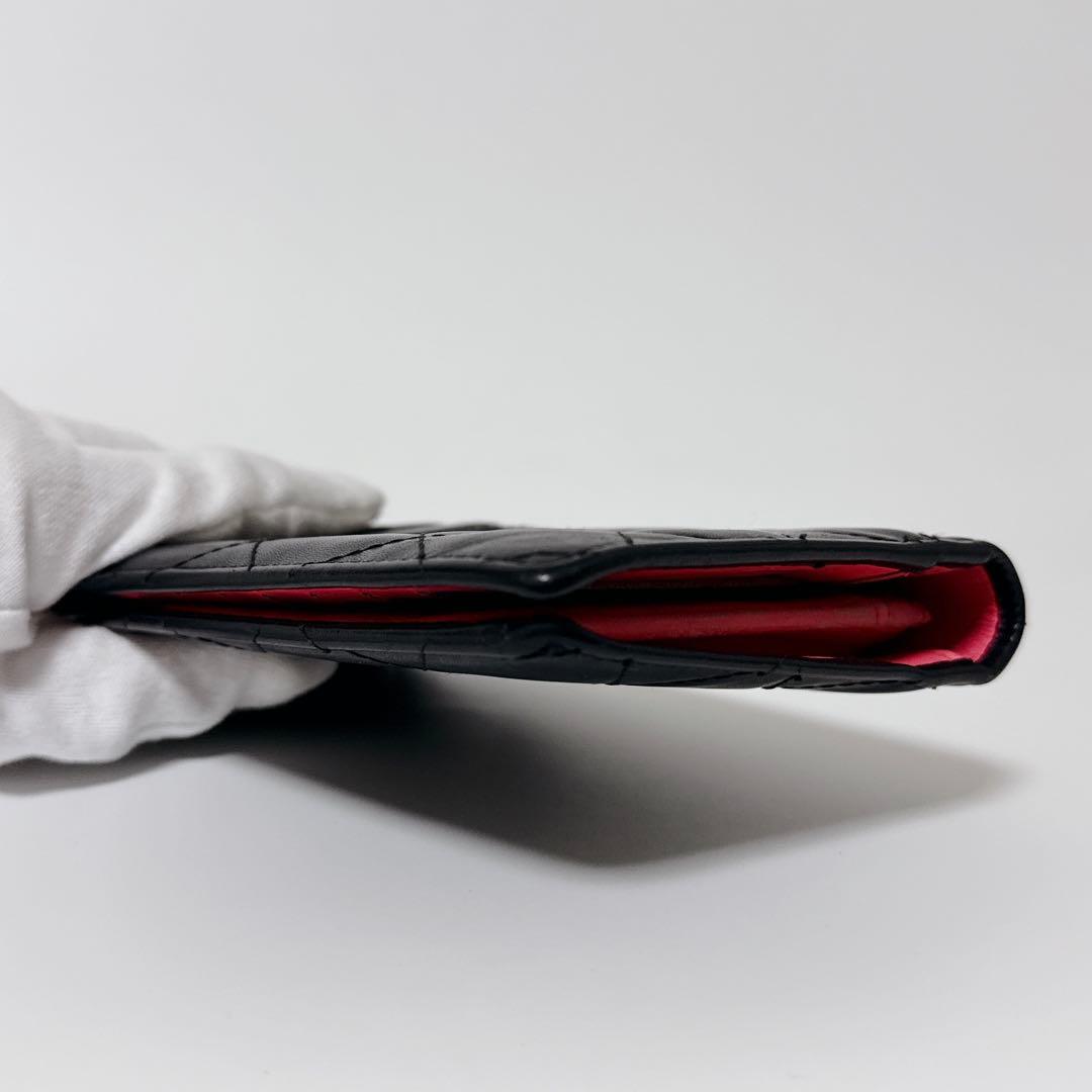 【人気商品】シャネル カンボンライン ココマーク 黒×ピンク 2つ折 長財布
