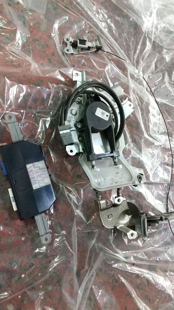 ダイハツ、アトレーの左側 純正電動 パワースライドモーターとコンピューターつき