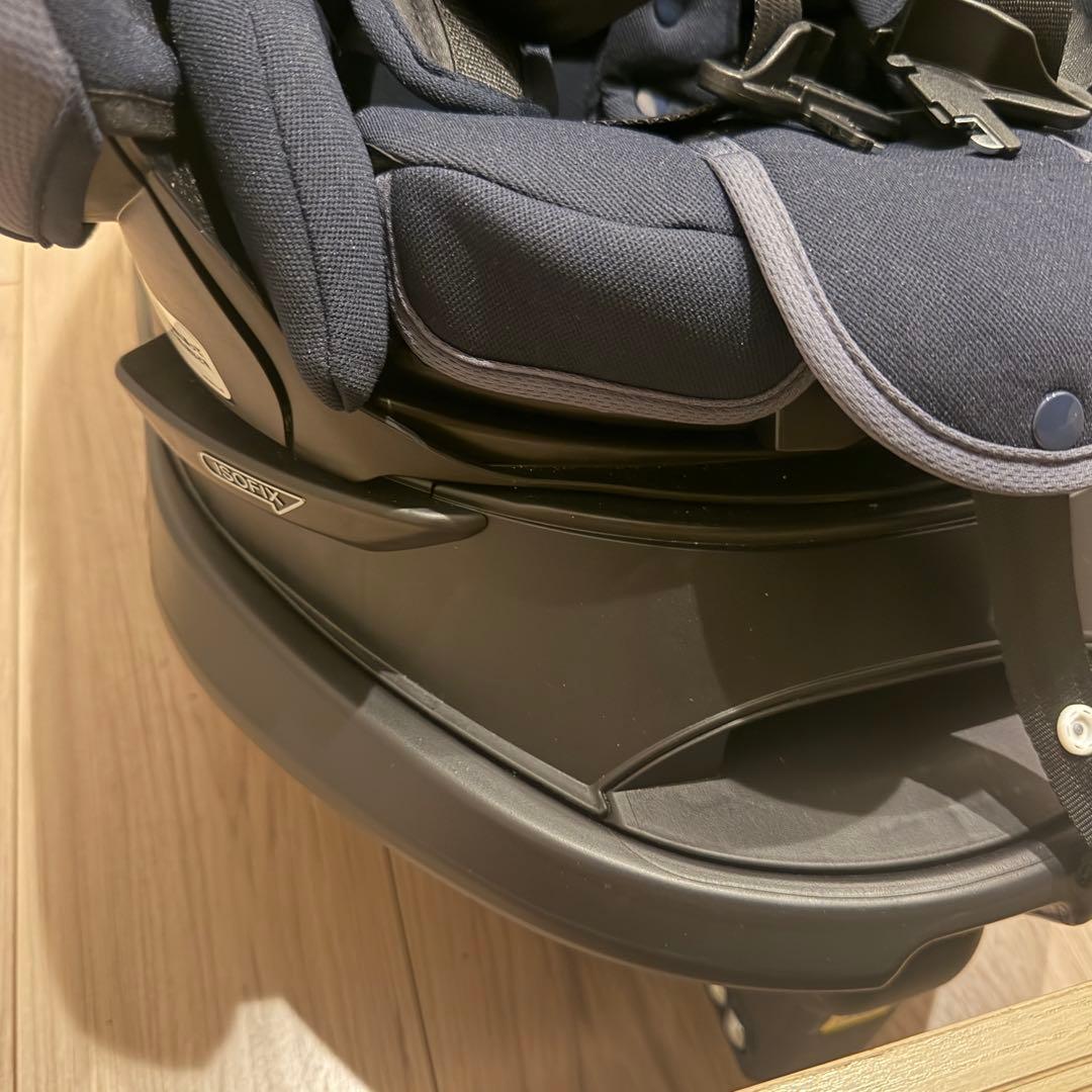 Aprica フラディア プラス ライト チャイルドシート(ライトネイビー)