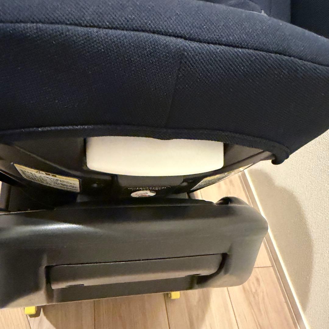 Aprica フラディア プラス ライト チャイルドシート(ライトネイビー)