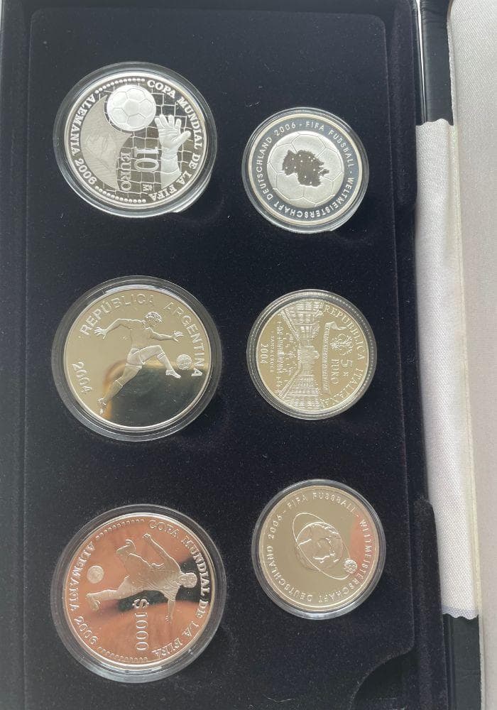 2006 FIFA ワールドカップ　ドイツ大会 公式 記念 ケース 箱入