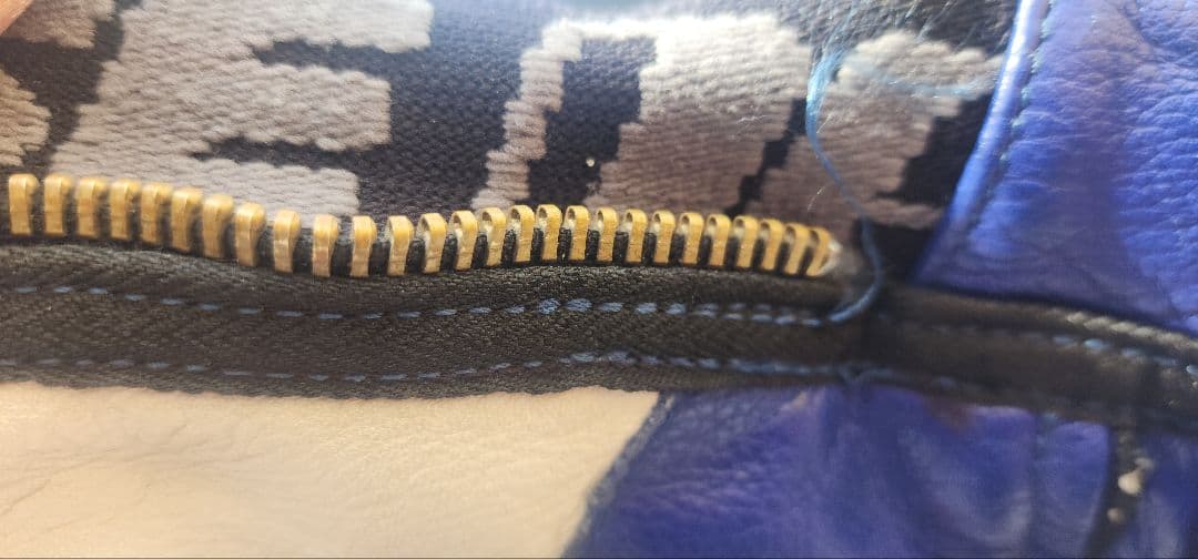 ダイネーゼレーシングレザーパンツ。サイズ52ファスナー付き。 きずほとんど無し