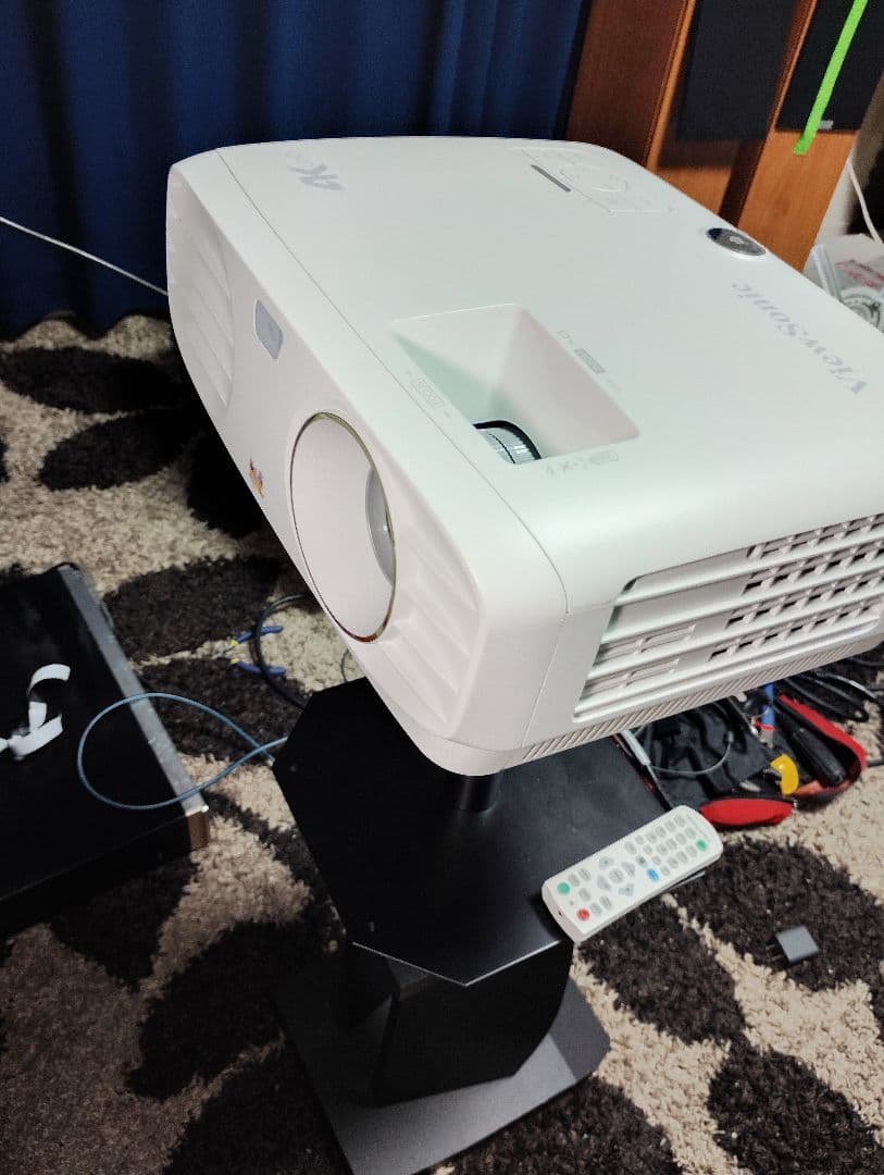 ViewSonic PX747-4K HDR 高輝度プロジェクター