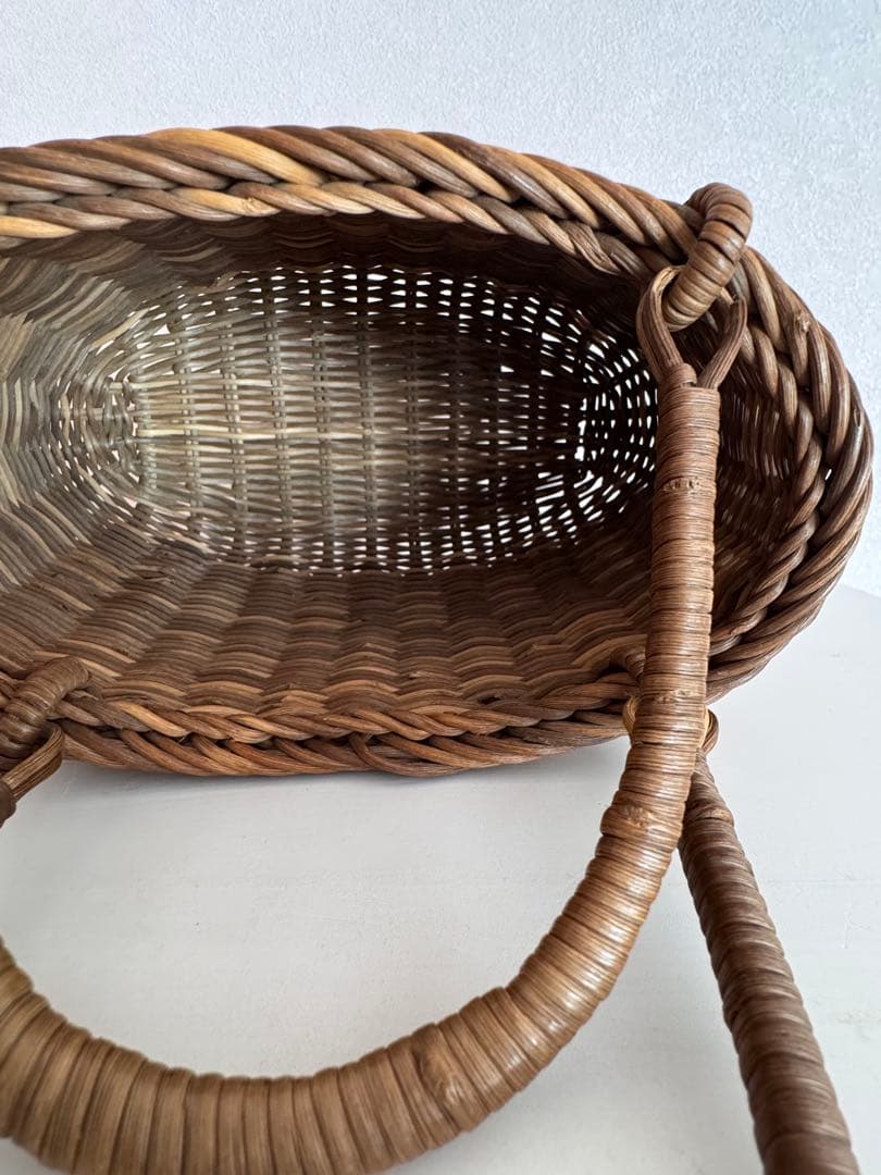 【アケビ製】丸型かごバッグ ブラウン