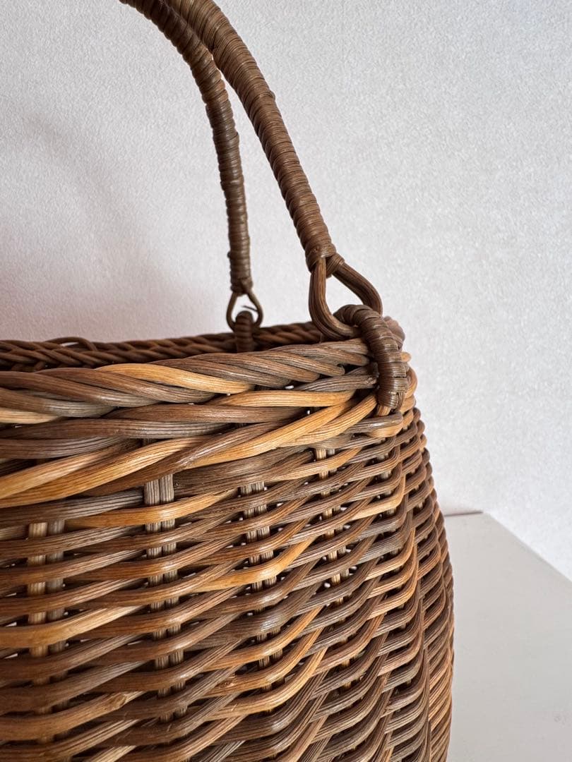 【アケビ製】丸型かごバッグ ブラウン