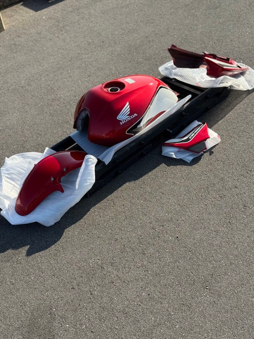 Z*t様 「売り切り」CB400SF NC42 外装セット