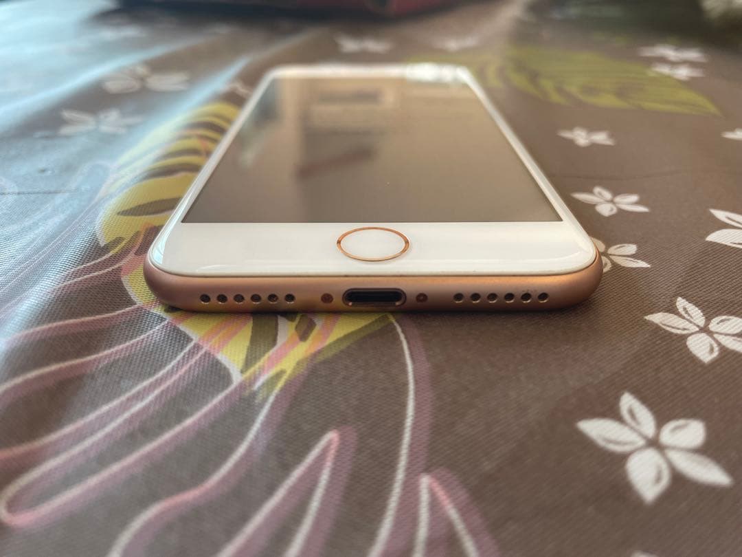 iPhone8 256GB SIMフリー　ゴールド