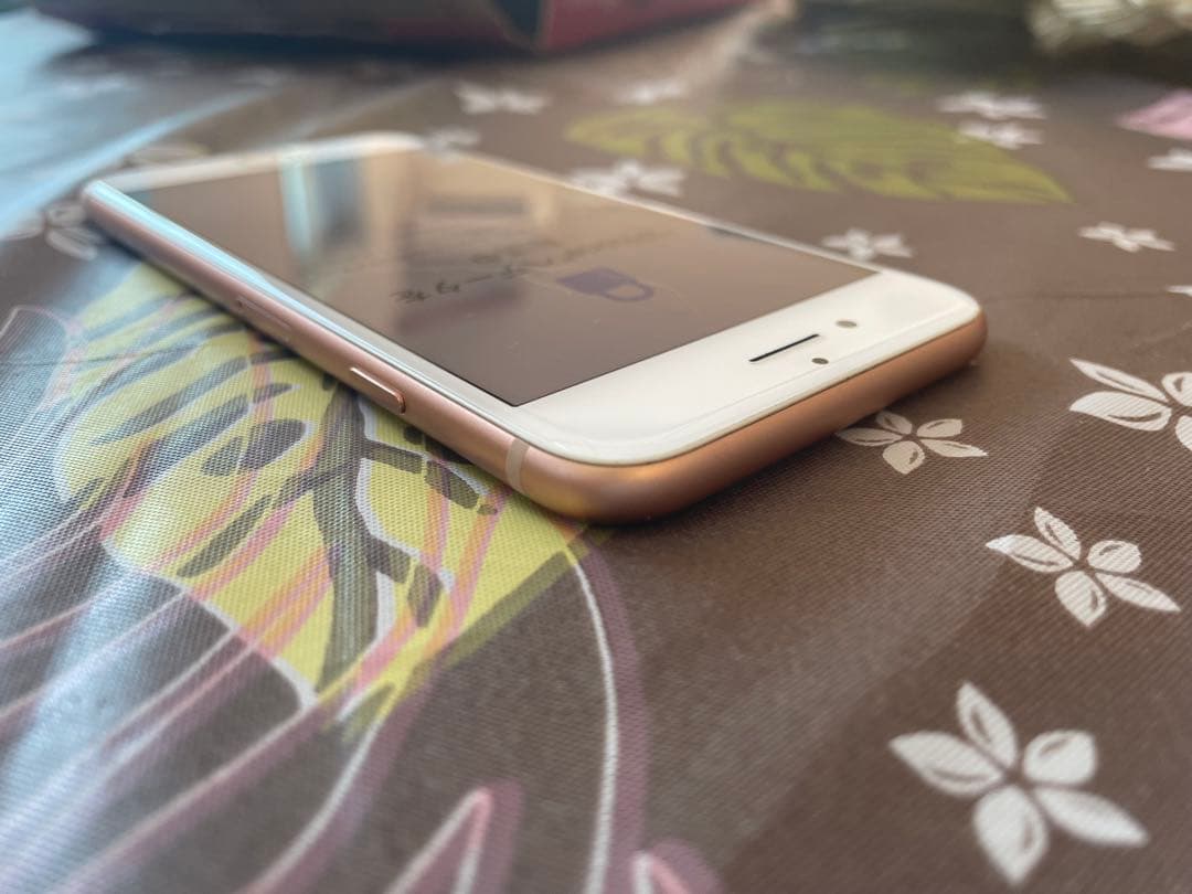 iPhone8 256GB SIMフリー　ゴールド