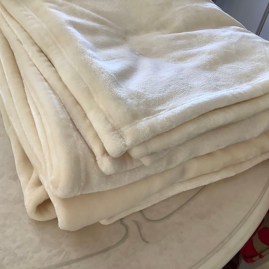 フランフラン　　高級毛布　人気商品　１９０✖️200