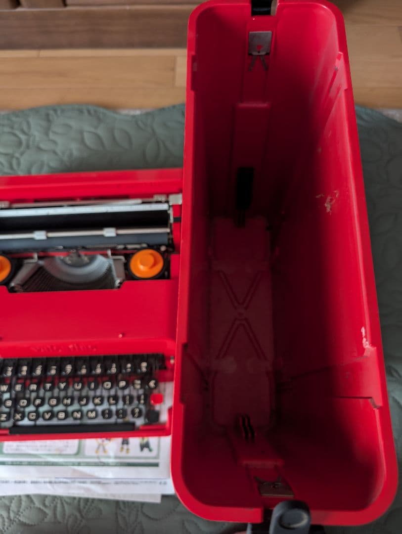 Olivetti valenetime　 タイプライター オリベッティ