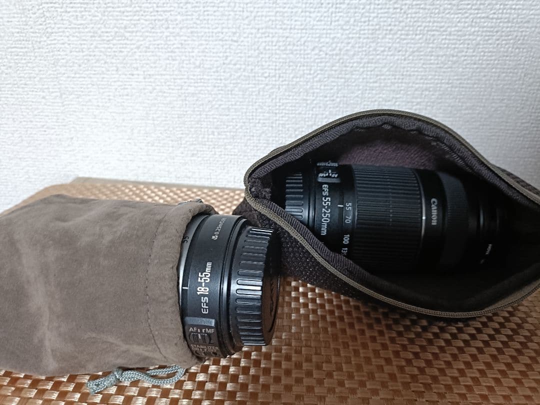 Canon EOS 9000Dデジタル一眼レフカメラレンズ3本、バッテリー2本付