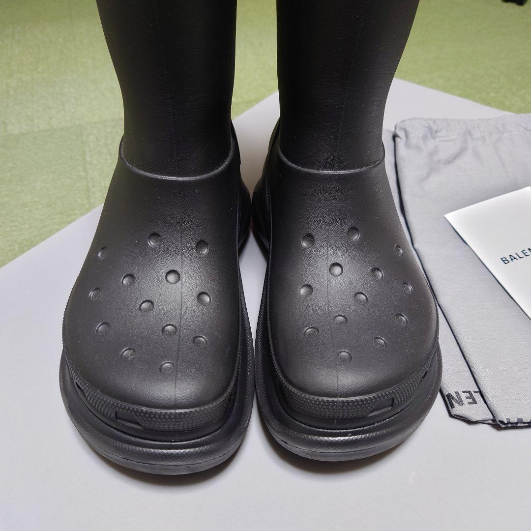 靴 balenciaga crocs boots black