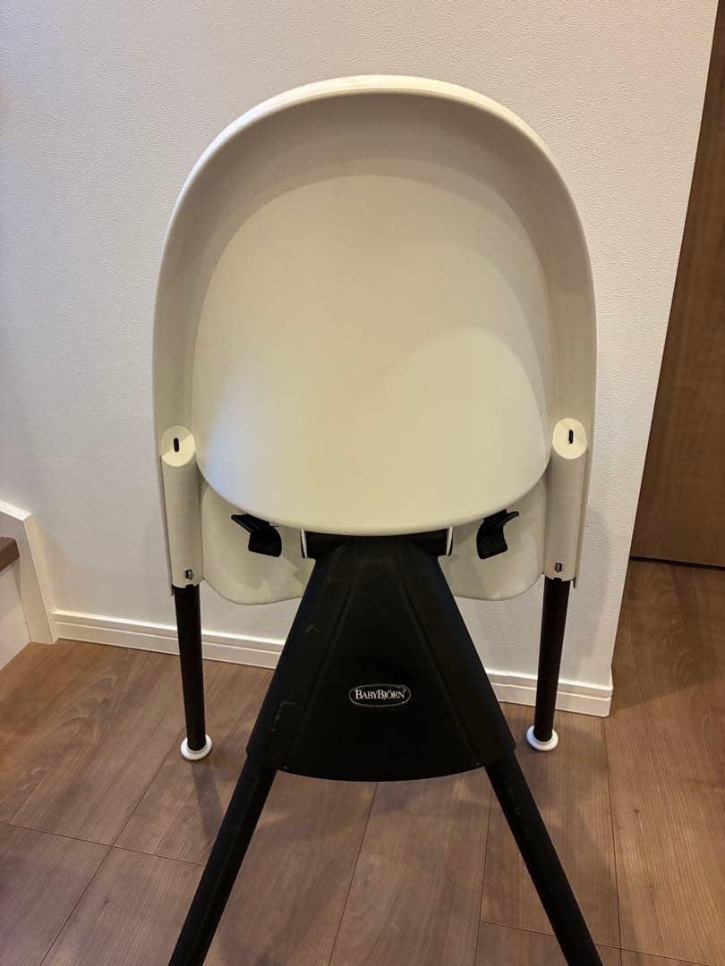 ベビービョルン　ハイチェア　ハーネス付き　取扱説明書・保証書付き