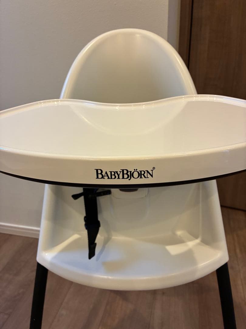 ベビービョルン　ハイチェア　ハーネス付き　取扱説明書・保証書付き