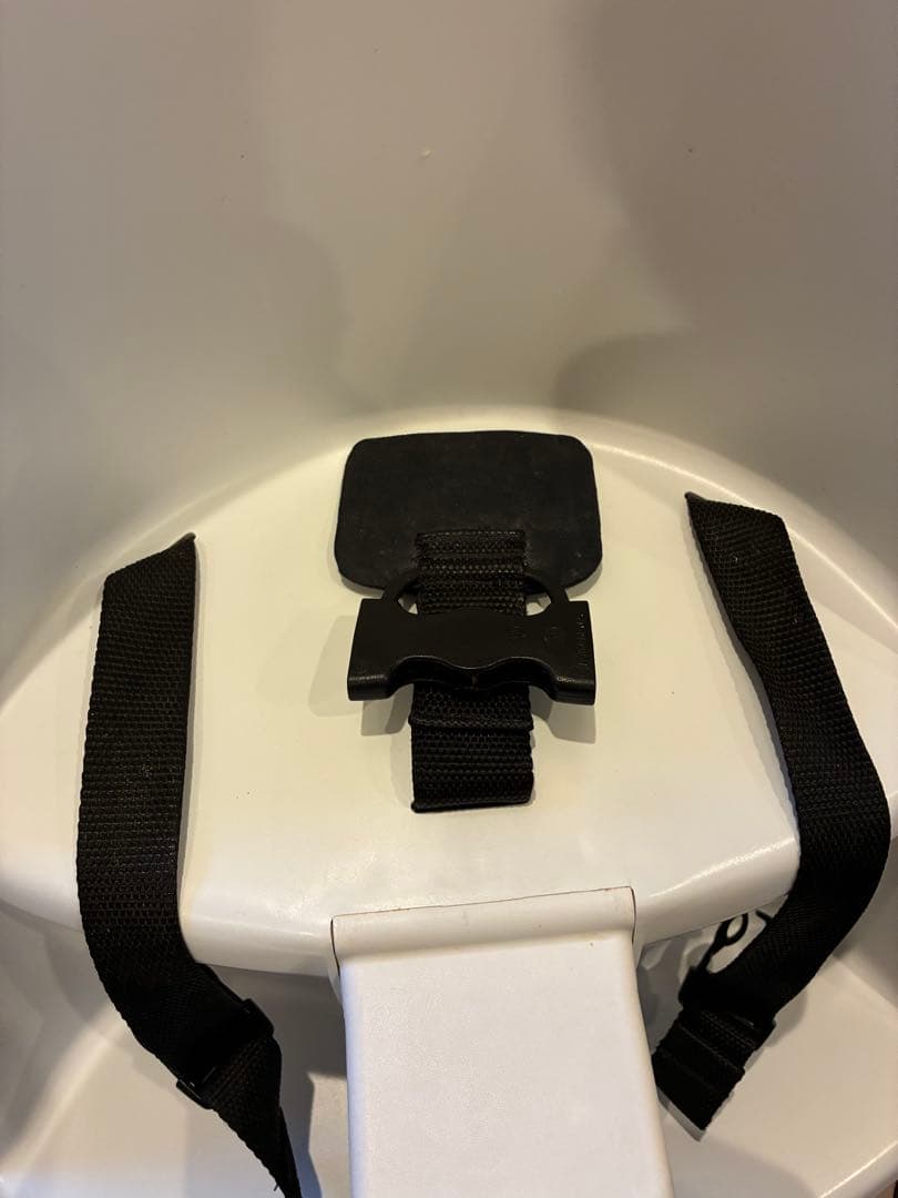 ベビービョルン　ハイチェア　ハーネス付き　取扱説明書・保証書付き