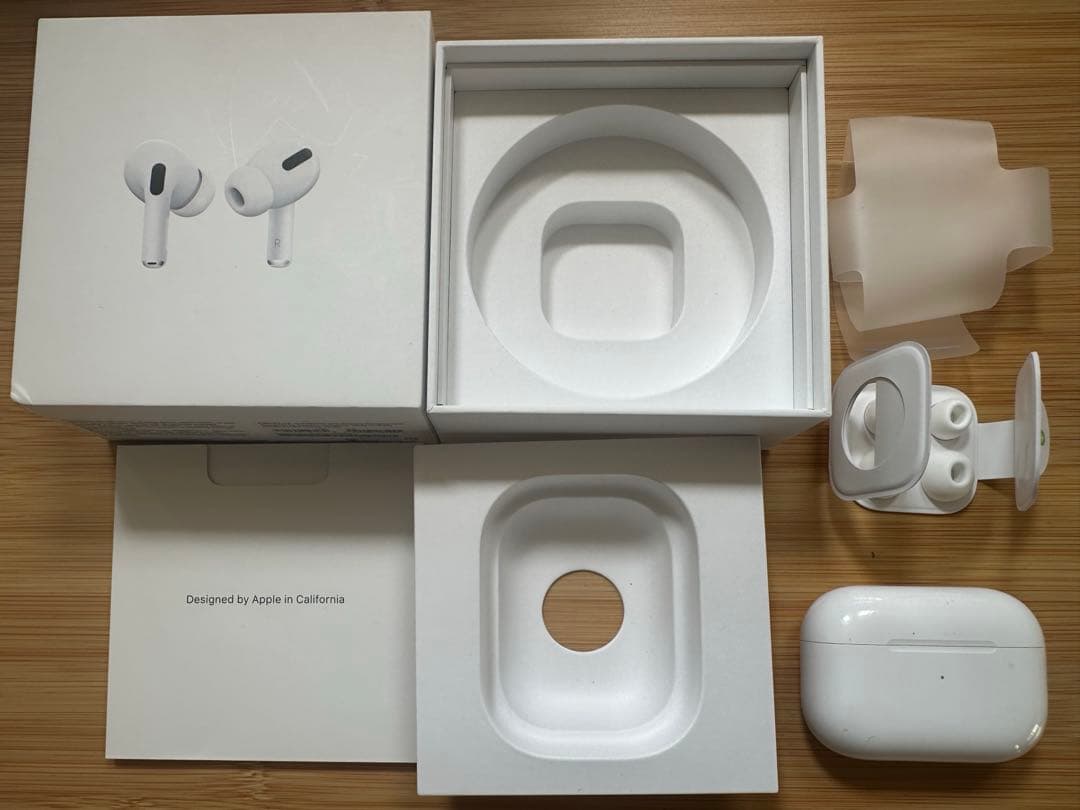 AirPods Pro2 ホワイト 充電ケース本体 左耳つき