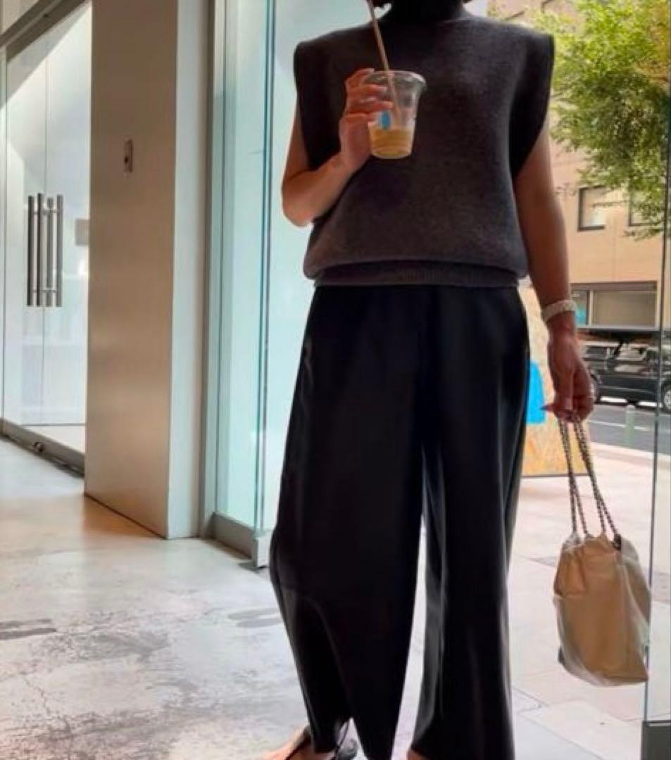 【値下げ】Heve ラバーパンツ ブラック 38サイズ