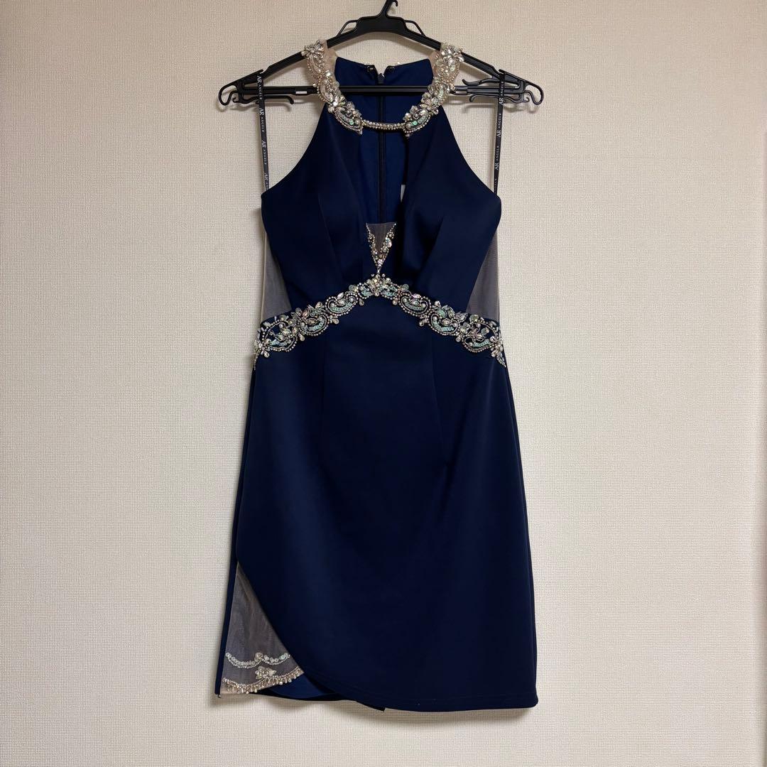 ホルターネック ネックチェーンバストタックビジュータイトミニドレス