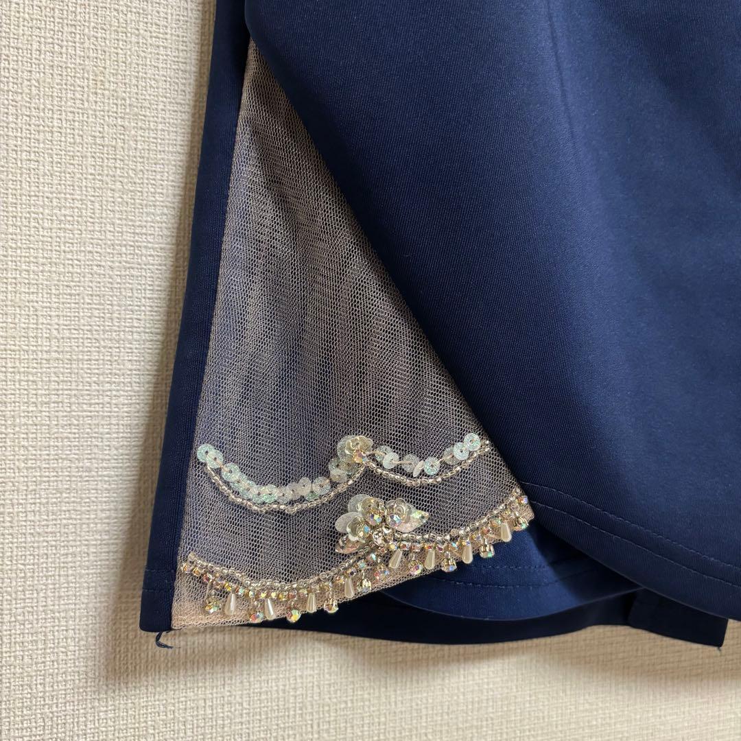 ホルターネック ネックチェーンバストタックビジュータイトミニドレス